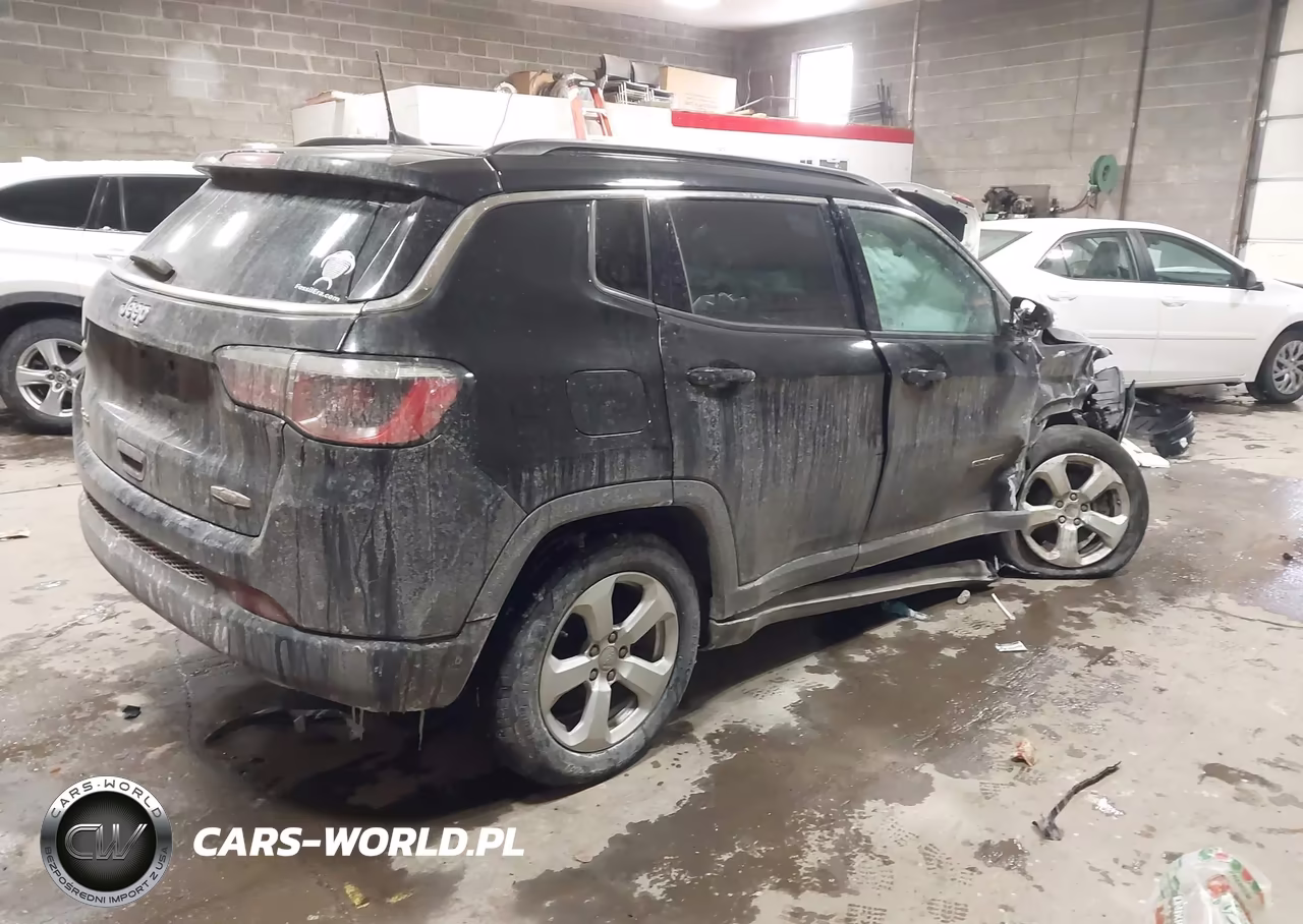 2020 Jeep Compass Latitude 4X4 VIN:3C4NJDBB2LT100522 - 4