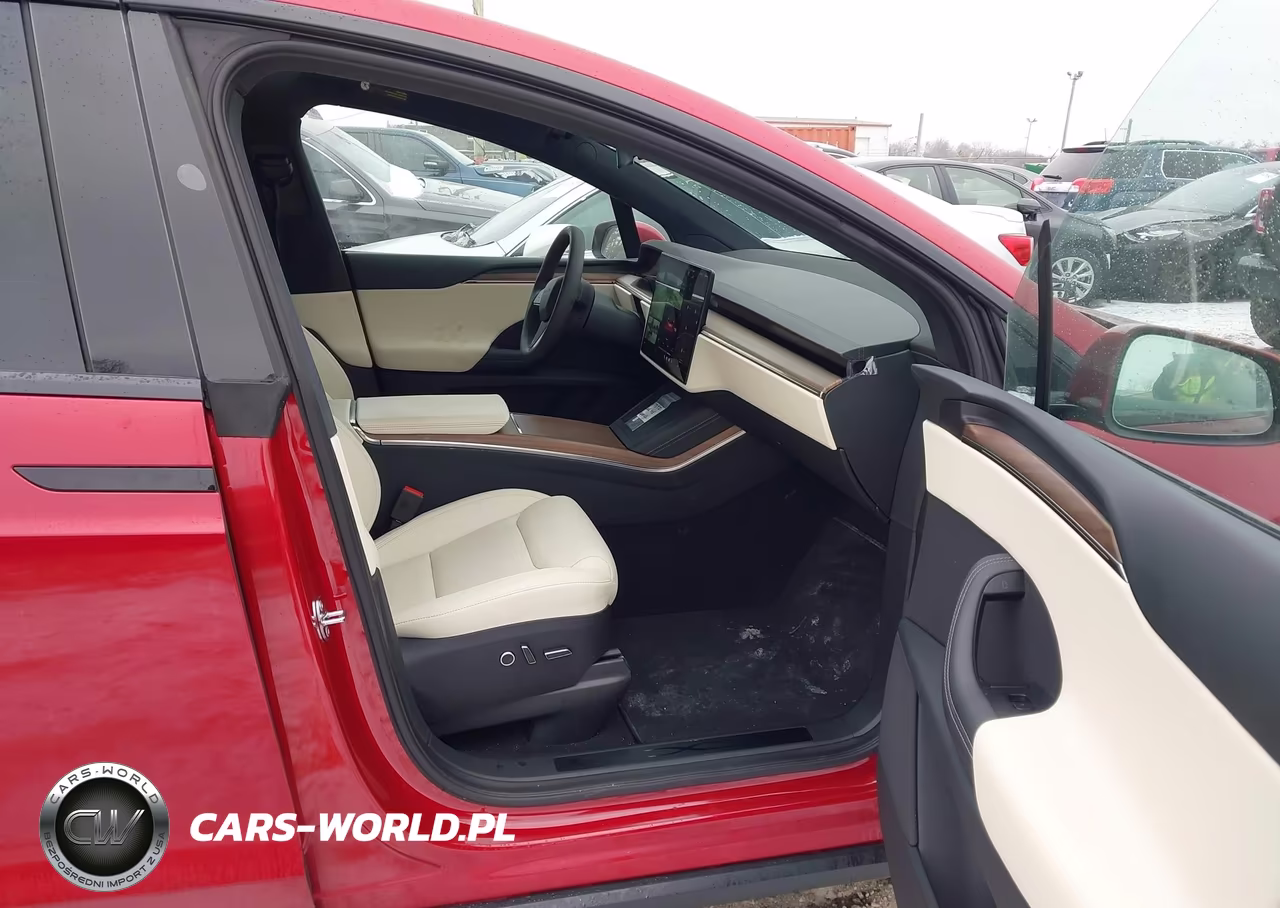 2026 Tesla Model X All-Wheel Drive VIN:7SAXCBE5XTF473970 - 5