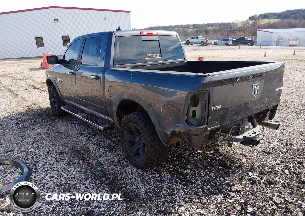 2018 Ram 1500 Laramie 4X4 5'7 Box VIN:1C6RR7NM2JS257594 - 3