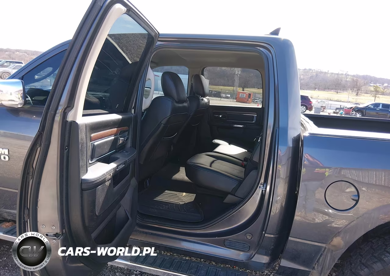2018 Ram 1500 Laramie 4X4 5'7 Box VIN:1C6RR7NM2JS257594 - 8