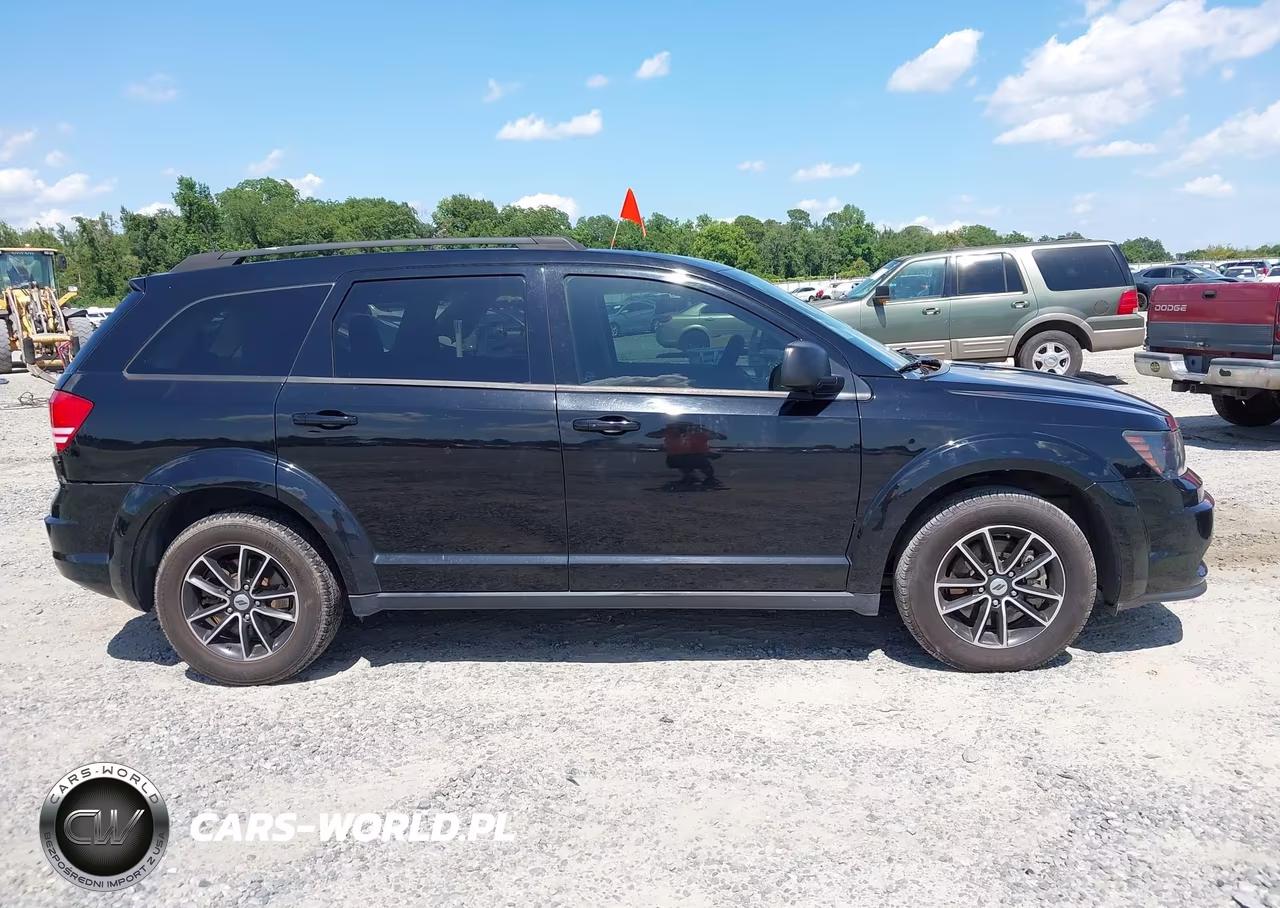 2018 Dodge Journey Se VIN:3C4PDCAB9JT533828 - 13