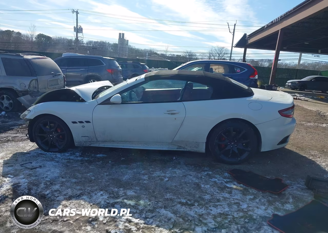 2013 Maserati Granturismo Sport VIN:ZAM45VMA3D0068586 - 14
