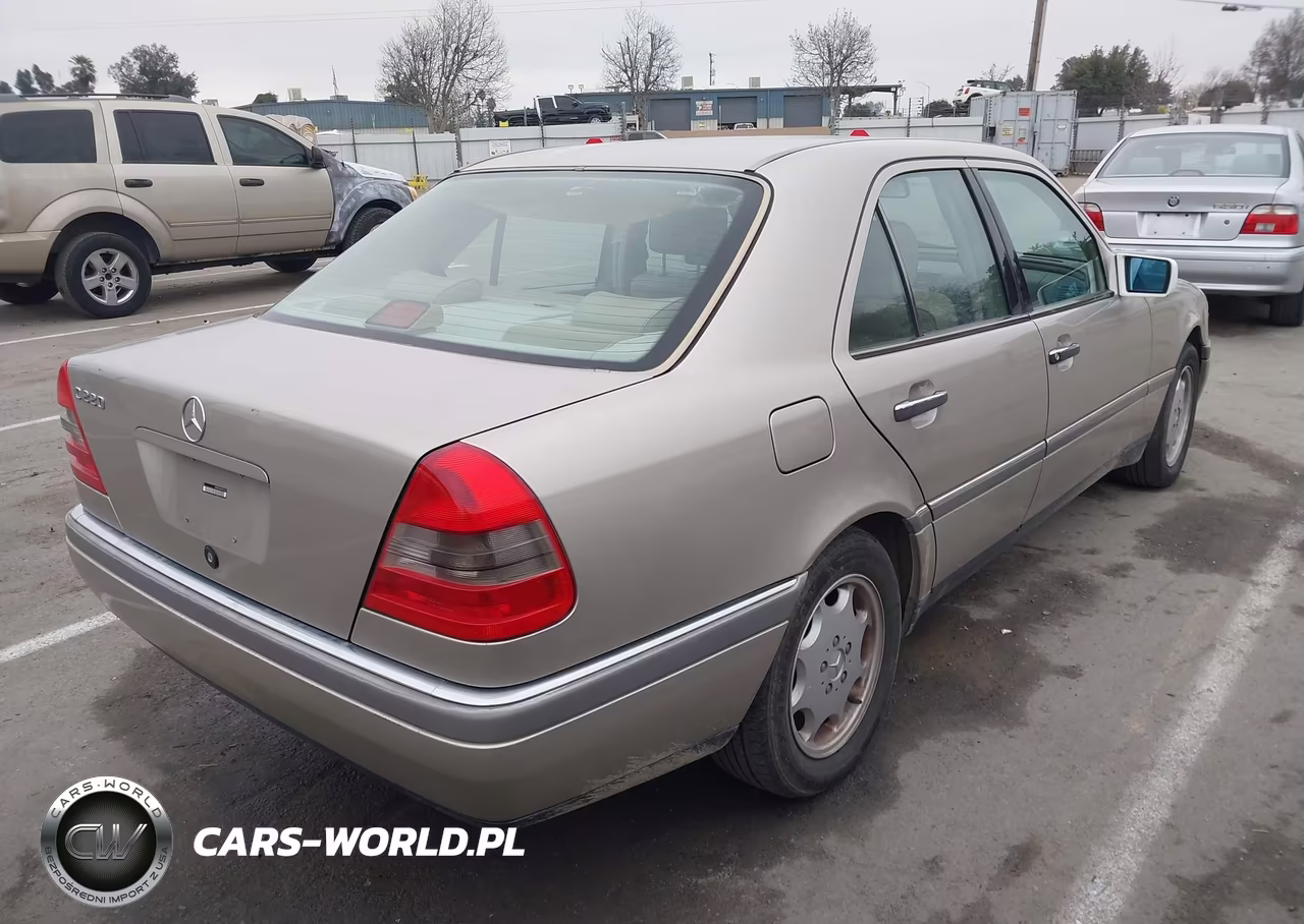 1995 Mercedes-Benz C 220 VIN:WDBHA22E8SF226712 - 4