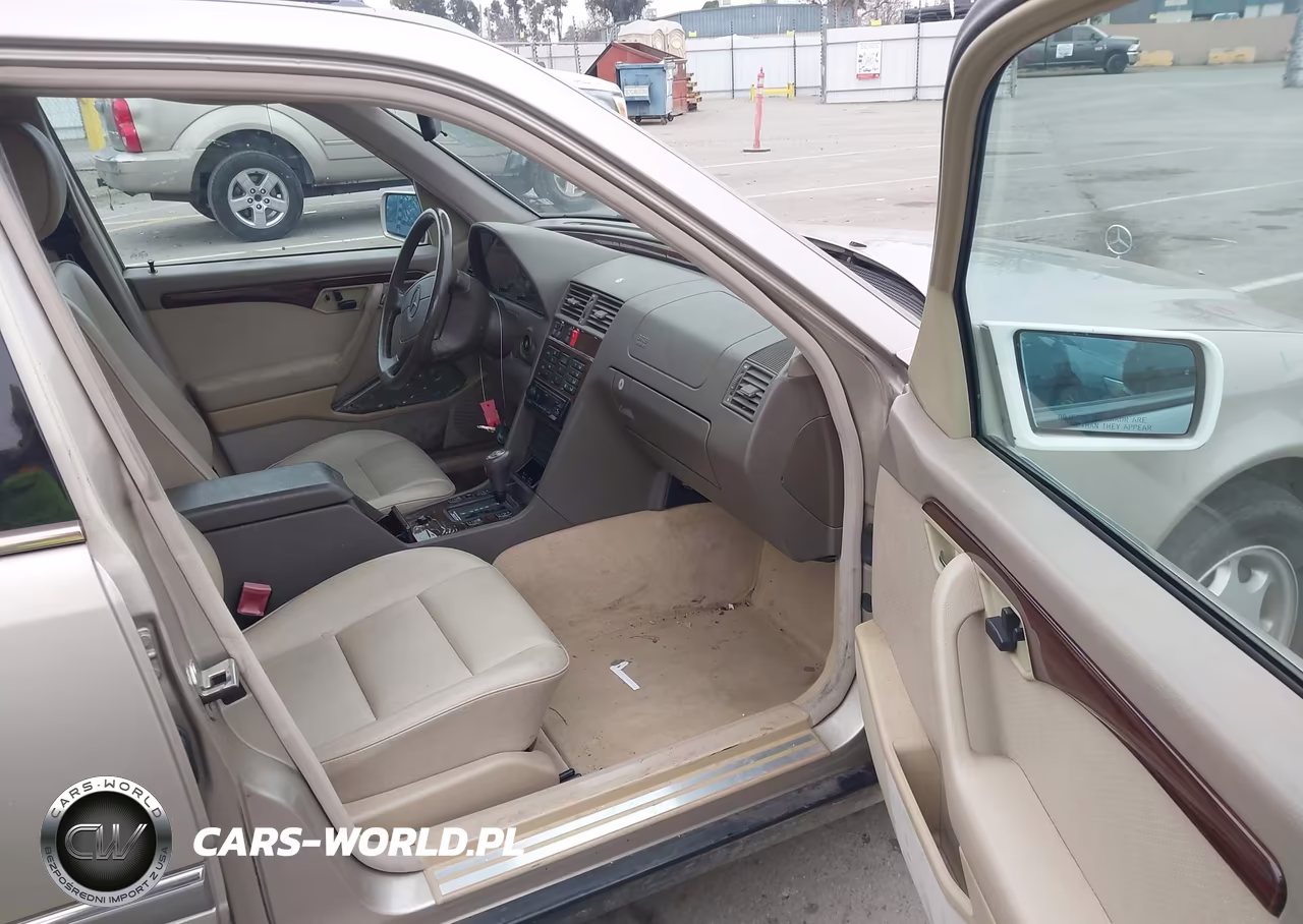 1995 Mercedes-Benz C 220 VIN:WDBHA22E8SF226712 - 5
