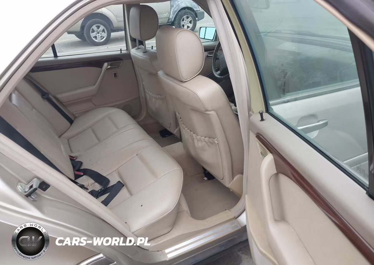1995 Mercedes-Benz C 220 VIN:WDBHA22E8SF226712 - 8