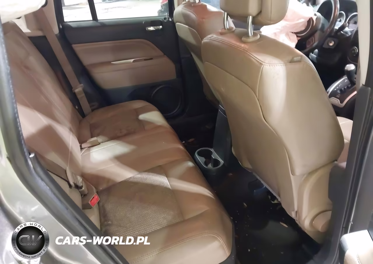 2014 Jeep Compass Latitude VIN:1C4NJCEA5ED624642 - 8