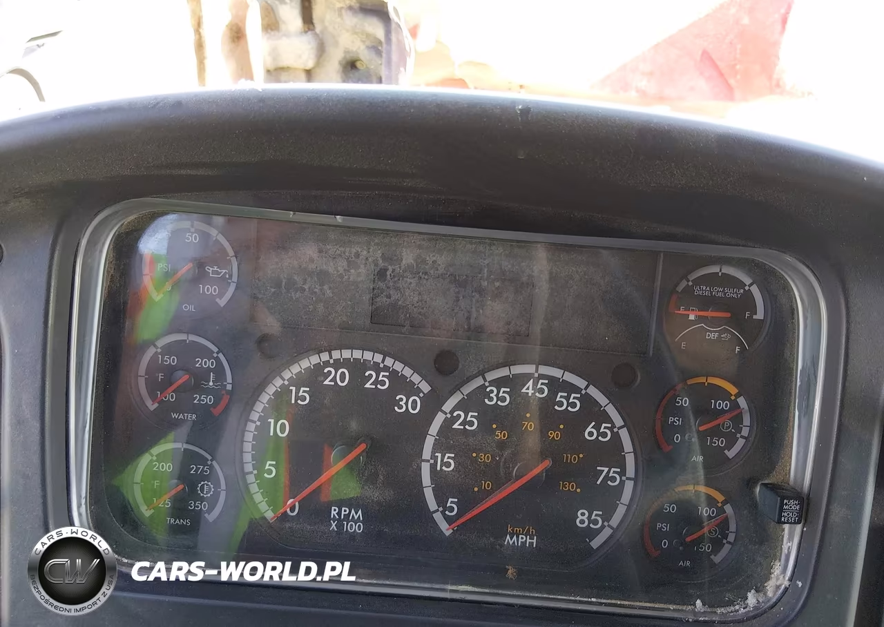 2018 Freightliner M2 106 VIN:3ALHCYFE7JDKB2818 - 5