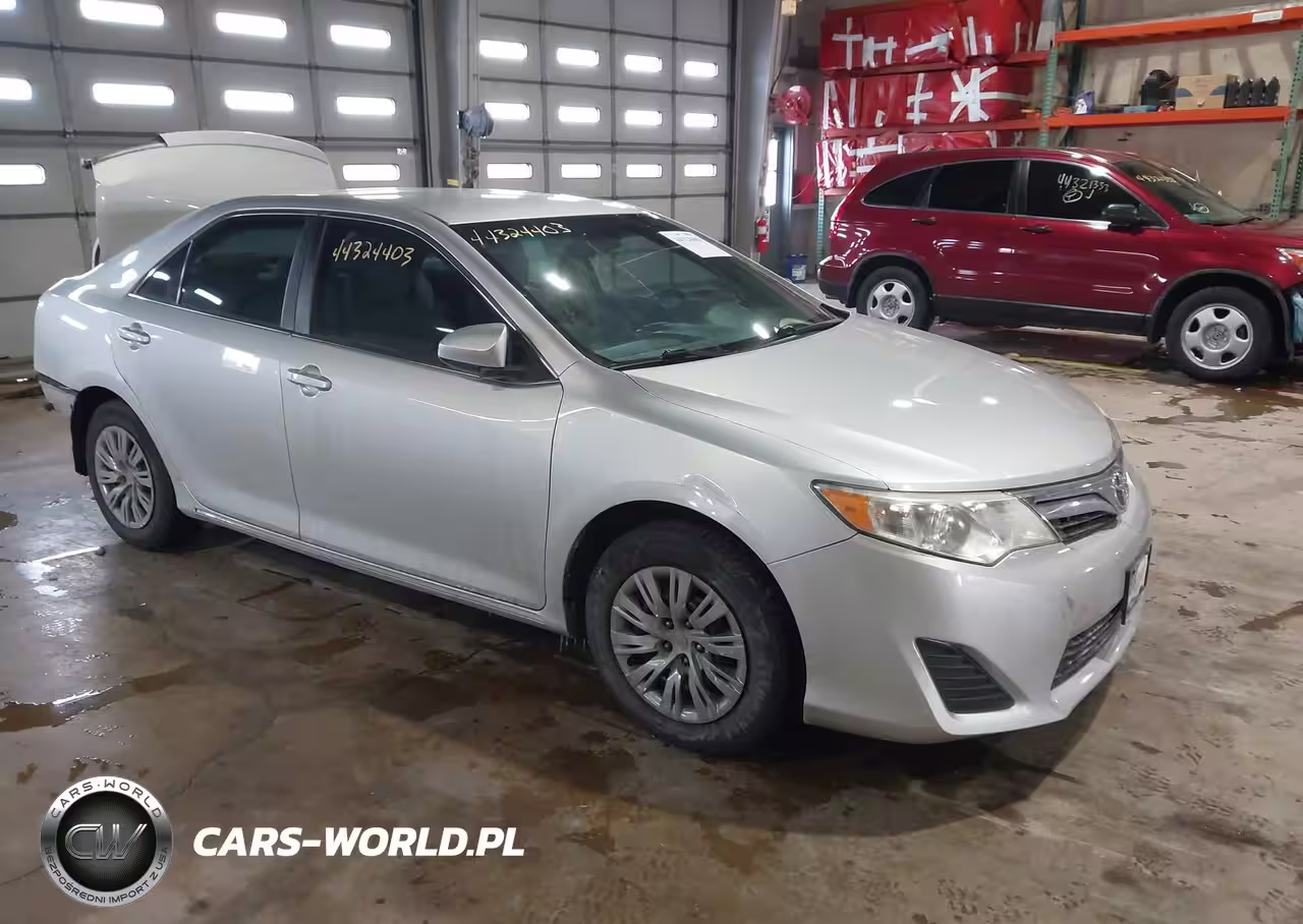 2014 Toyota Camry L-Se-Le-Xle