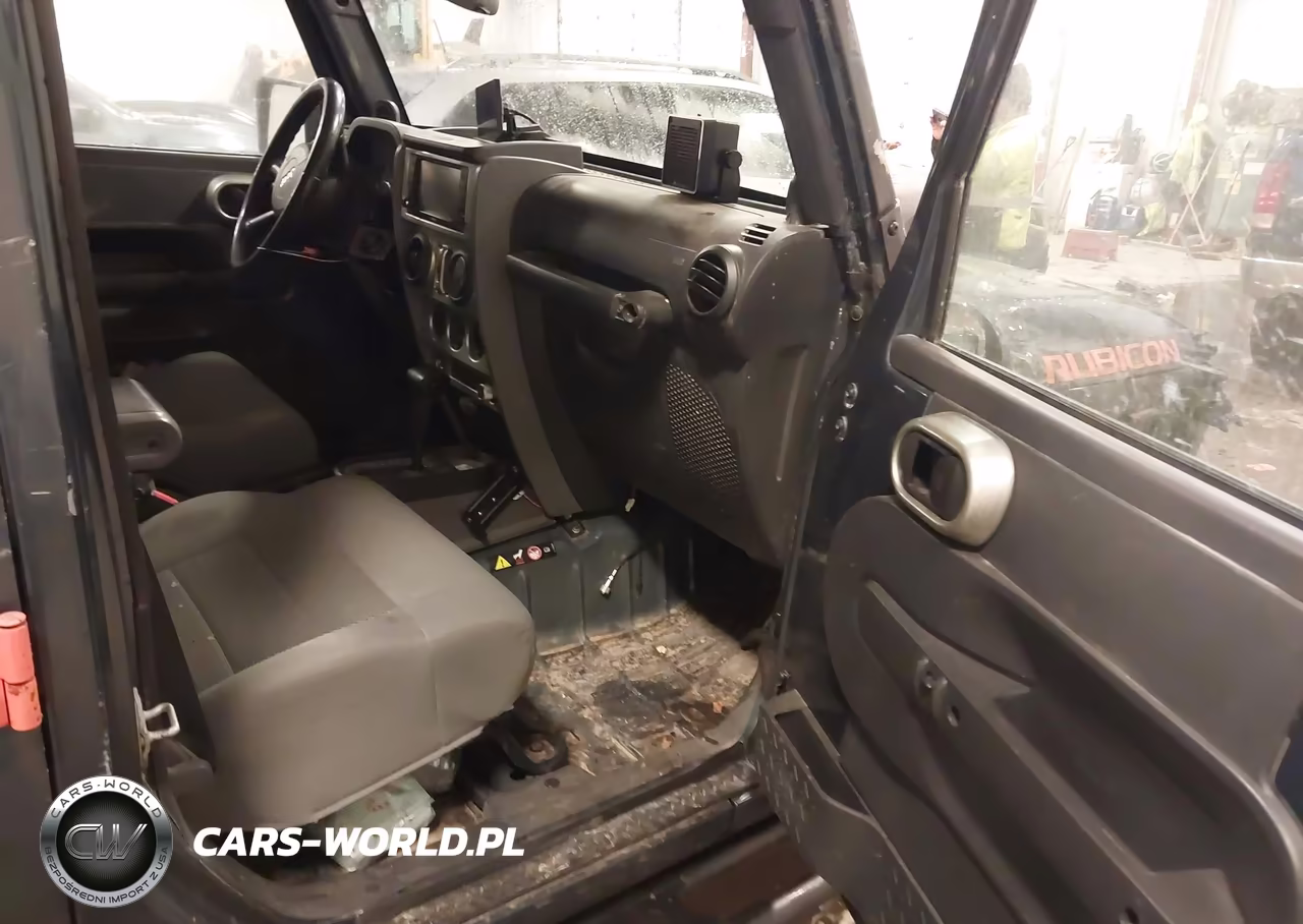 2008 Jeep Wrangler Unlimited Rubicon VIN:1J4GA69148L593148 - 5