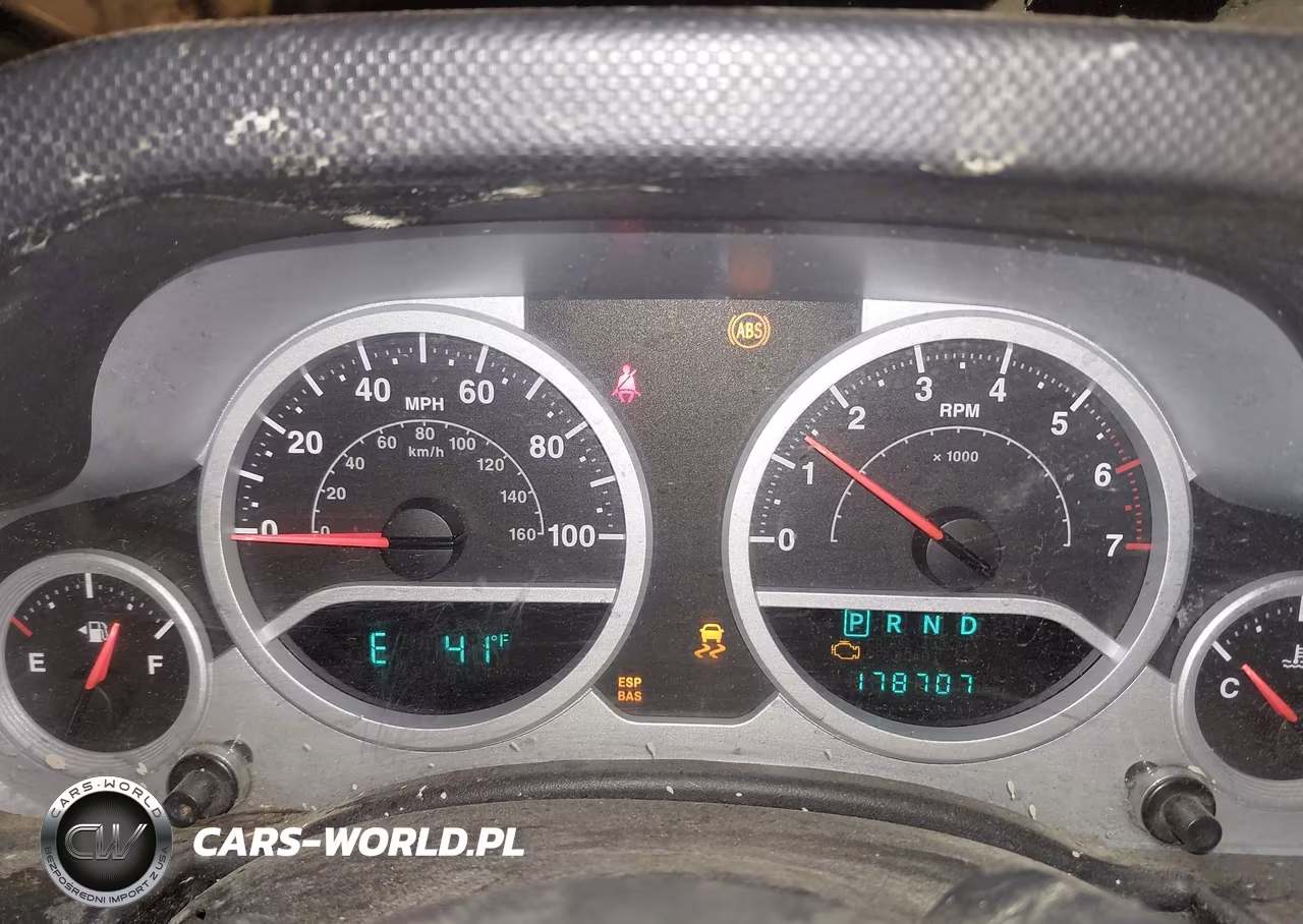 2008 Jeep Wrangler Unlimited Rubicon VIN:1J4GA69148L593148 - 7
