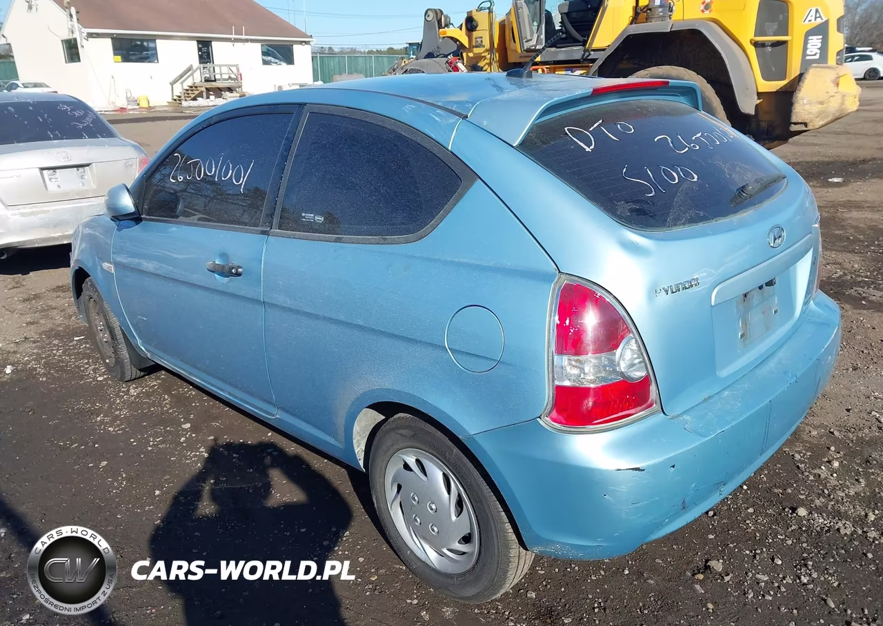 2011 Hyundai Accent Gs VIN:KMHCM3AC5BU200519 - 3