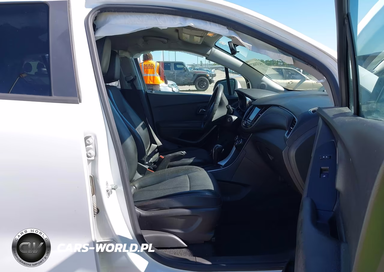 2021 Chevrolet Trax Awd Lt VIN:KL7CJPSB6MB321730 - 5