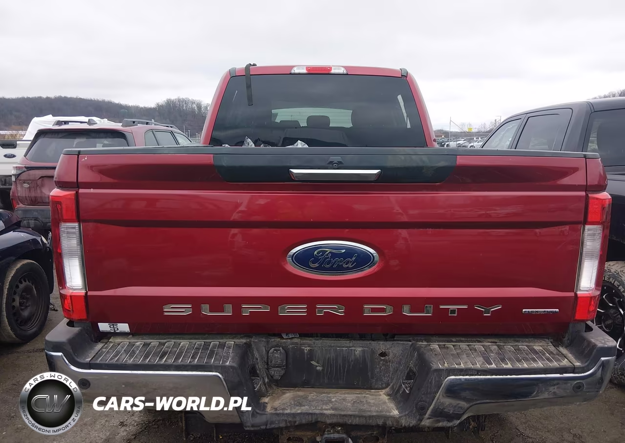 2017 Ford F-250 Xlt VIN:1FT7W2B6XHEC39709 - 16