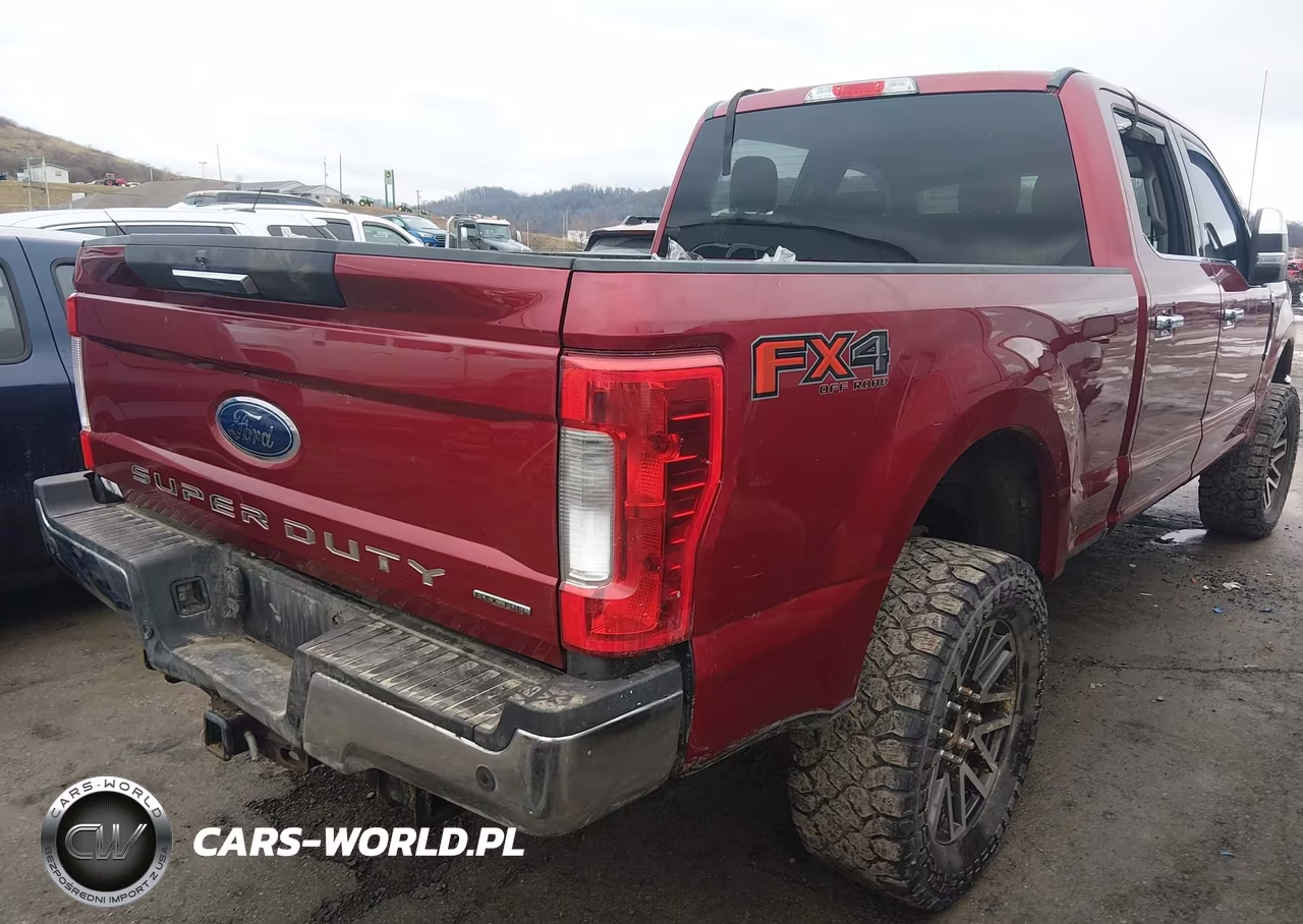 2017 Ford F-250 Xlt VIN:1FT7W2B6XHEC39709 - 4