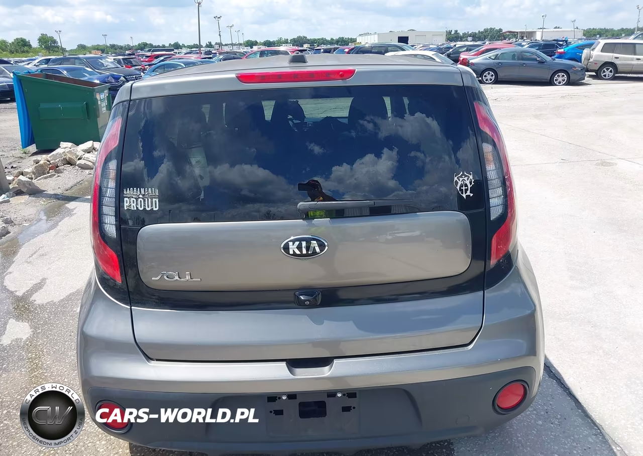 2018 Kia Soul VIN:KNDJN2A29J7536729 - 17