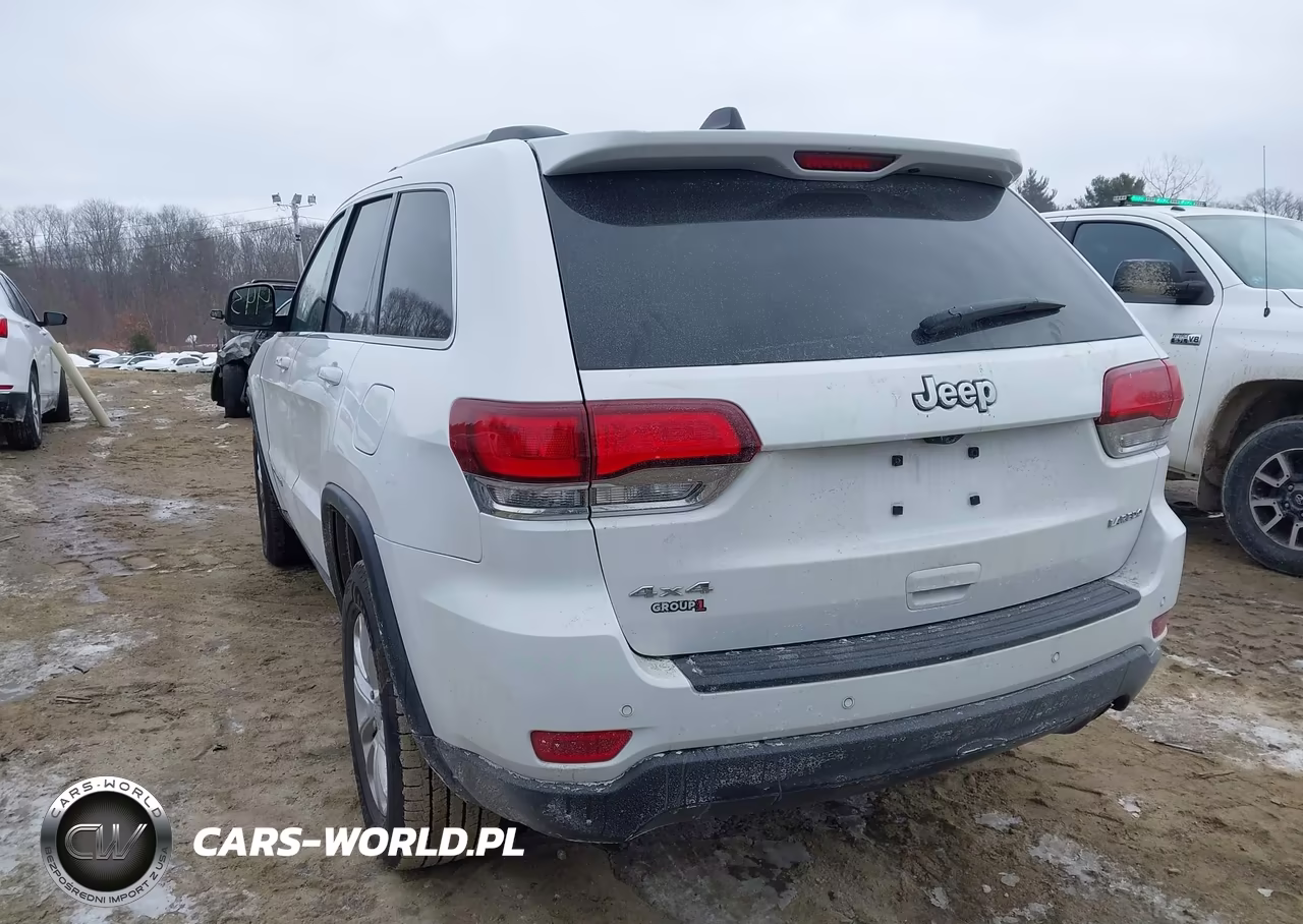 2021 Jeep Grand Cherokee Laredo E 4X4 VIN:1C4RJFAG1MC730832 - 3