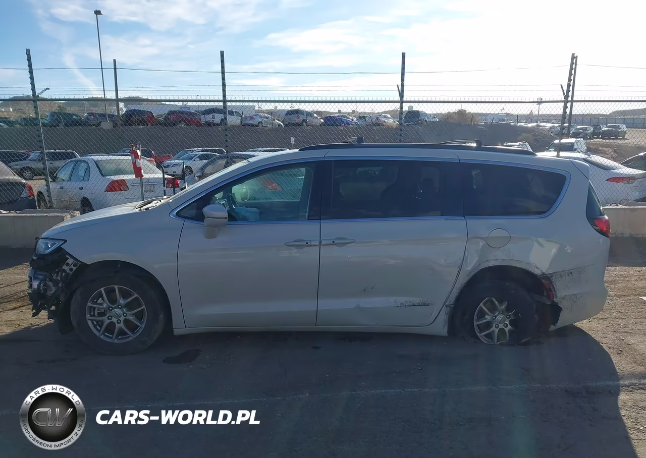 2021 Chrysler Pacifica Touring VIN:2C4RC1FG5MR514947 - 14
