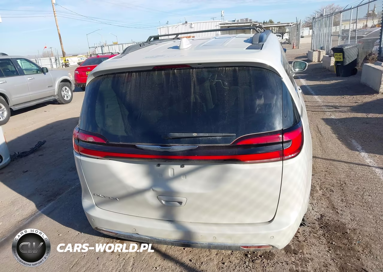 2021 Chrysler Pacifica Touring VIN:2C4RC1FG5MR514947 - 16