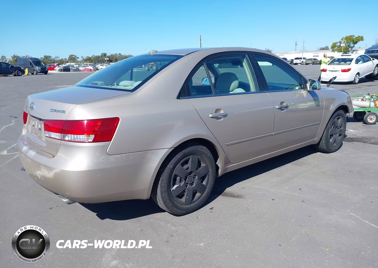 2008 Hyundai Sonata Gls V6 VIN:5NPET46F88H391705 - 4
