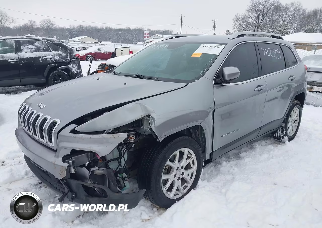 2017 Jeep Cherokee Latitude Fwd VIN:1C4PJLCSXHW549014 - 6