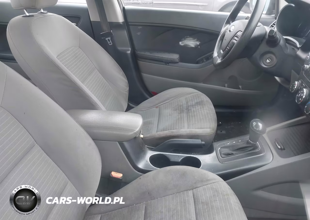 2016 Kia Forte Lx VIN:KNAFX4A6XG5445386 - 5