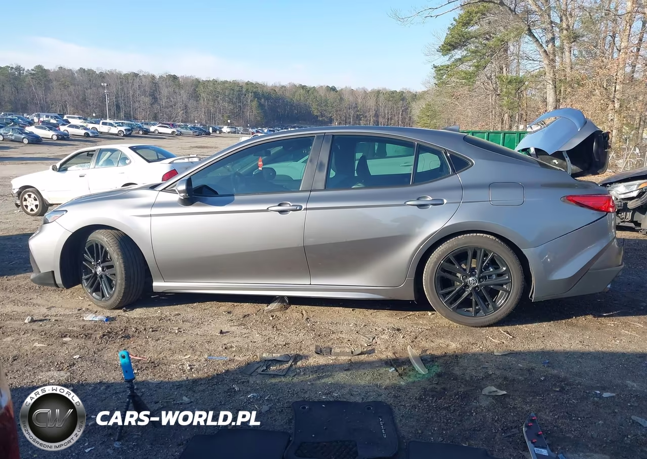 2025 Toyota Camry Se VIN:4T1DAACK3SU590509 - 14