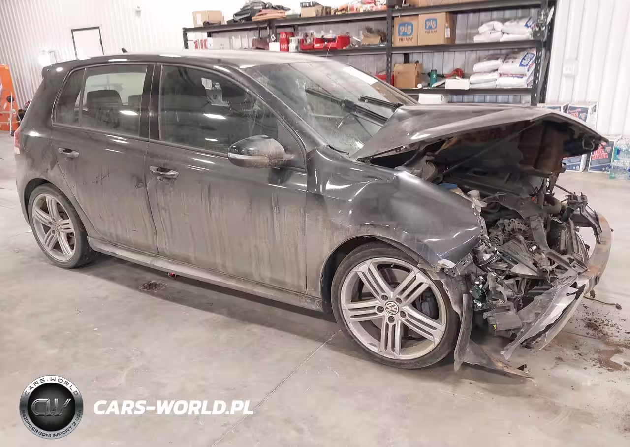 2012 Volkswagen Golf R 4-Door