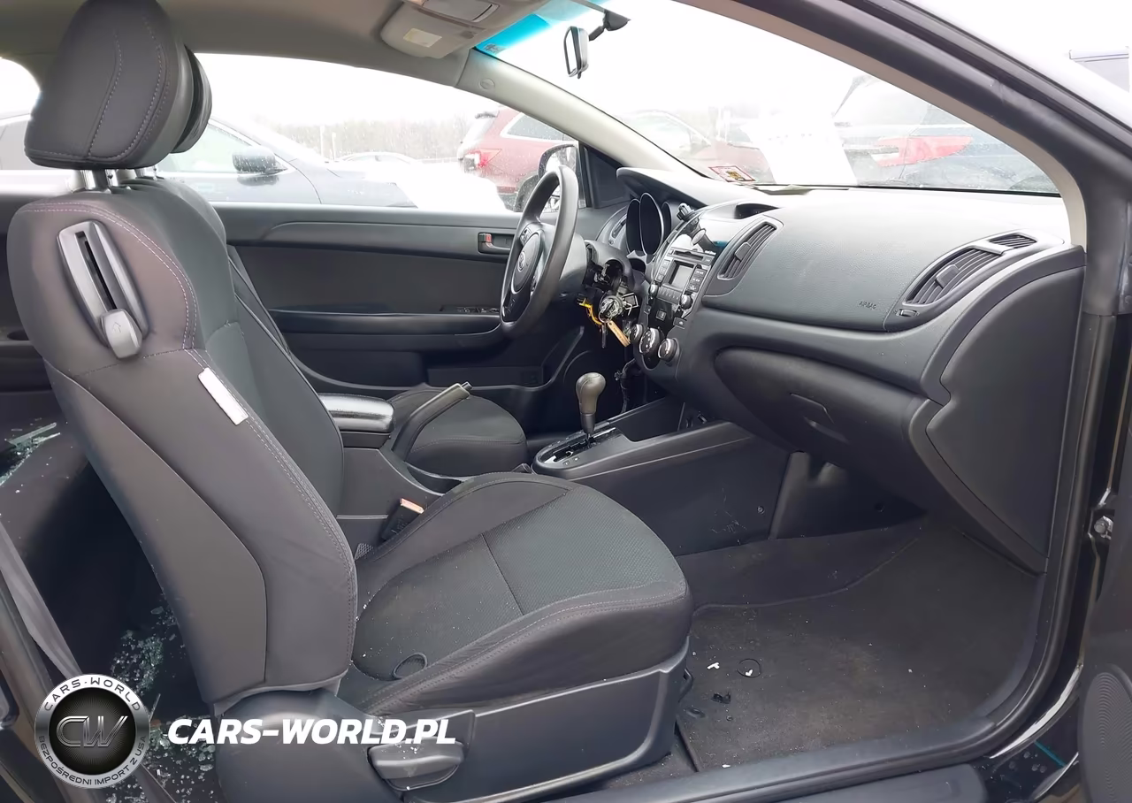 2010 Kia Forte Koup Ex VIN:KNAFU6A20A5111215 - 5