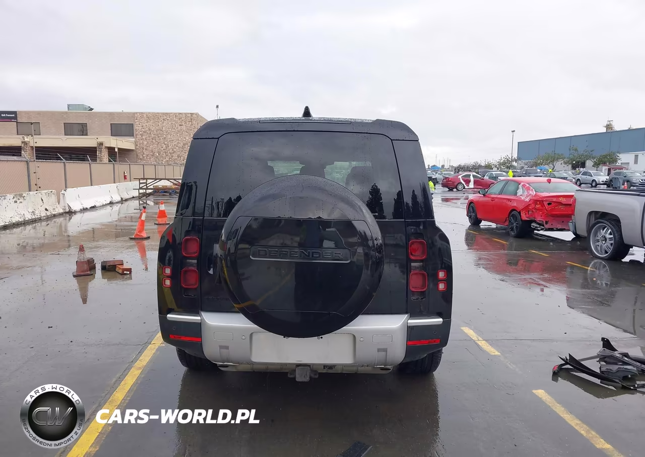 2024 Land Rover Defender 130 P300 S VIN:SALEJFFU8R2311279 - 17