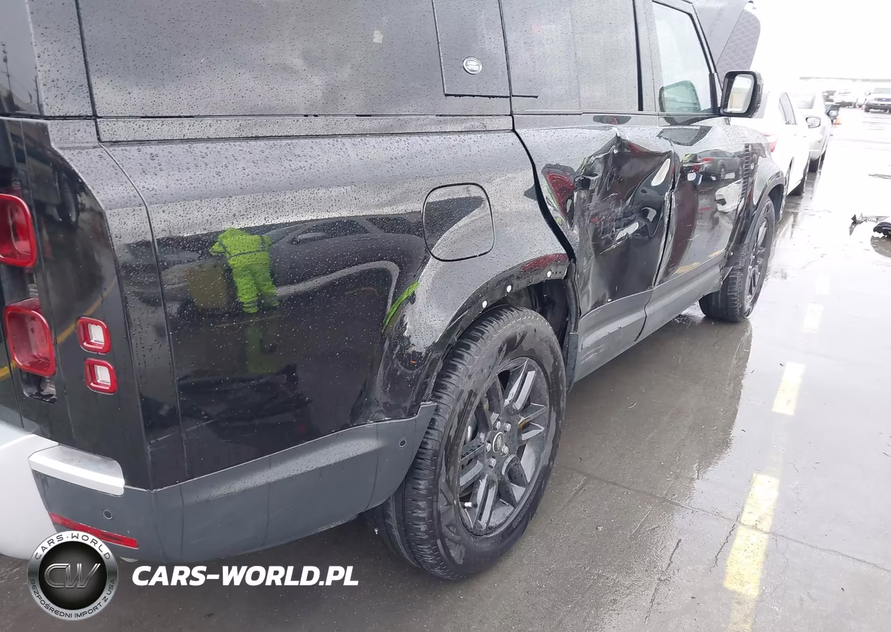 2024 Land Rover Defender 130 P300 S VIN:SALEJFFU8R2311279 - 18