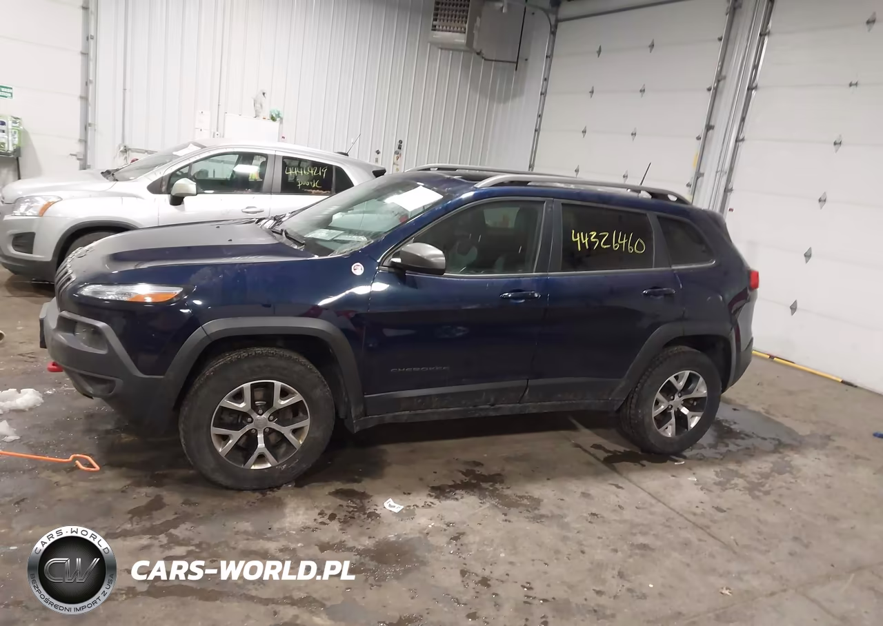 2016 Jeep Cherokee Trailhawk VIN:1C4PJMBS0GW224488 - 14