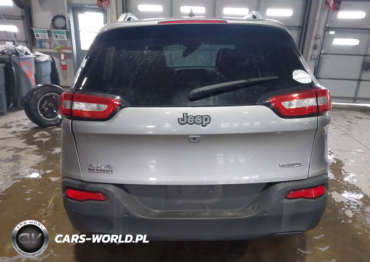 2017 Jeep Cherokee Latitude 4X4 VIN:1C4PJMCB1HW620316 - 17