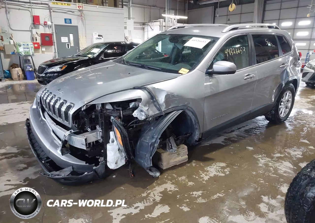 2017 Jeep Cherokee Latitude 4X4 VIN:1C4PJMCB1HW620316 - 2