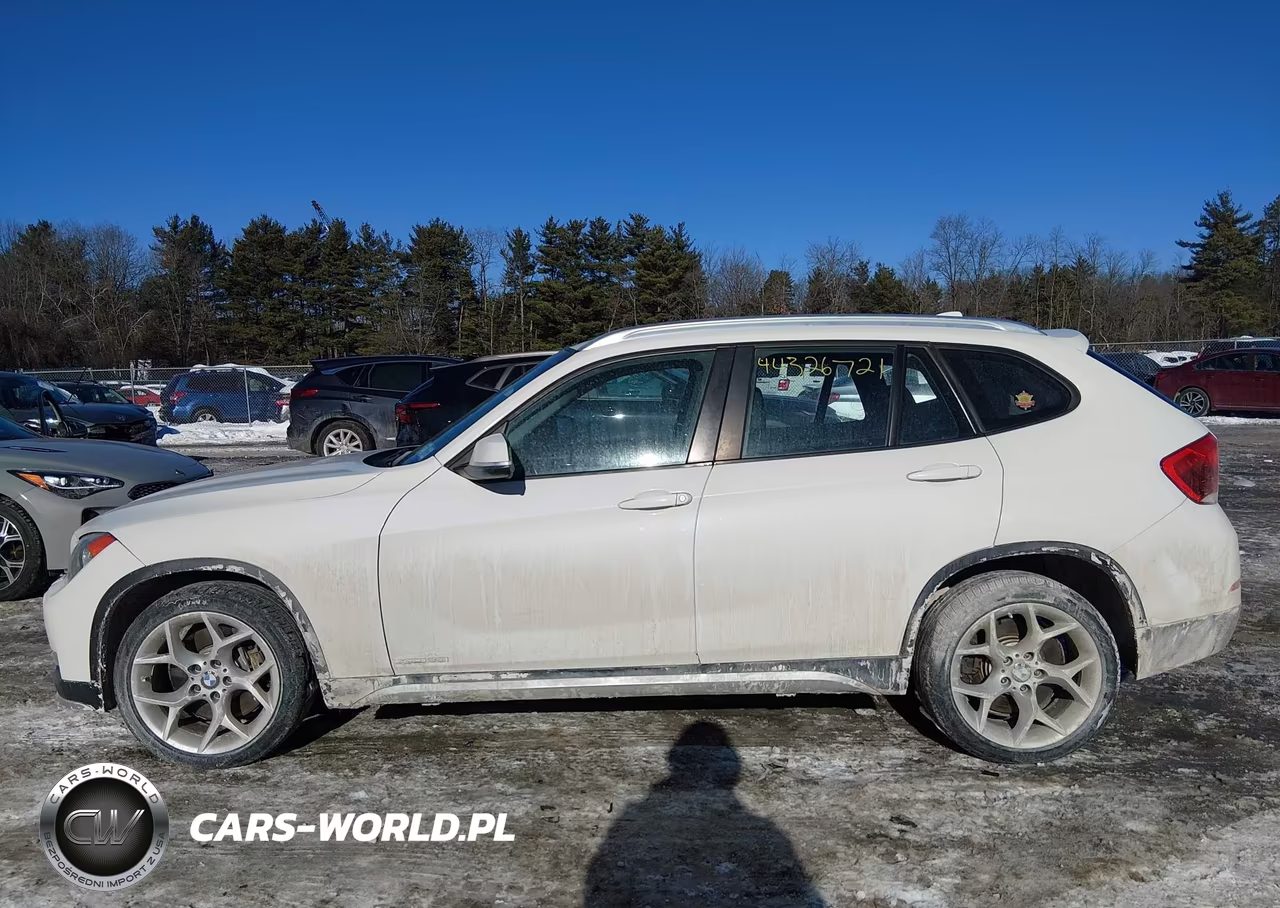 2015 BMW X1 xDrive35I VIN:WBAVM5C52FVV95232 - 13