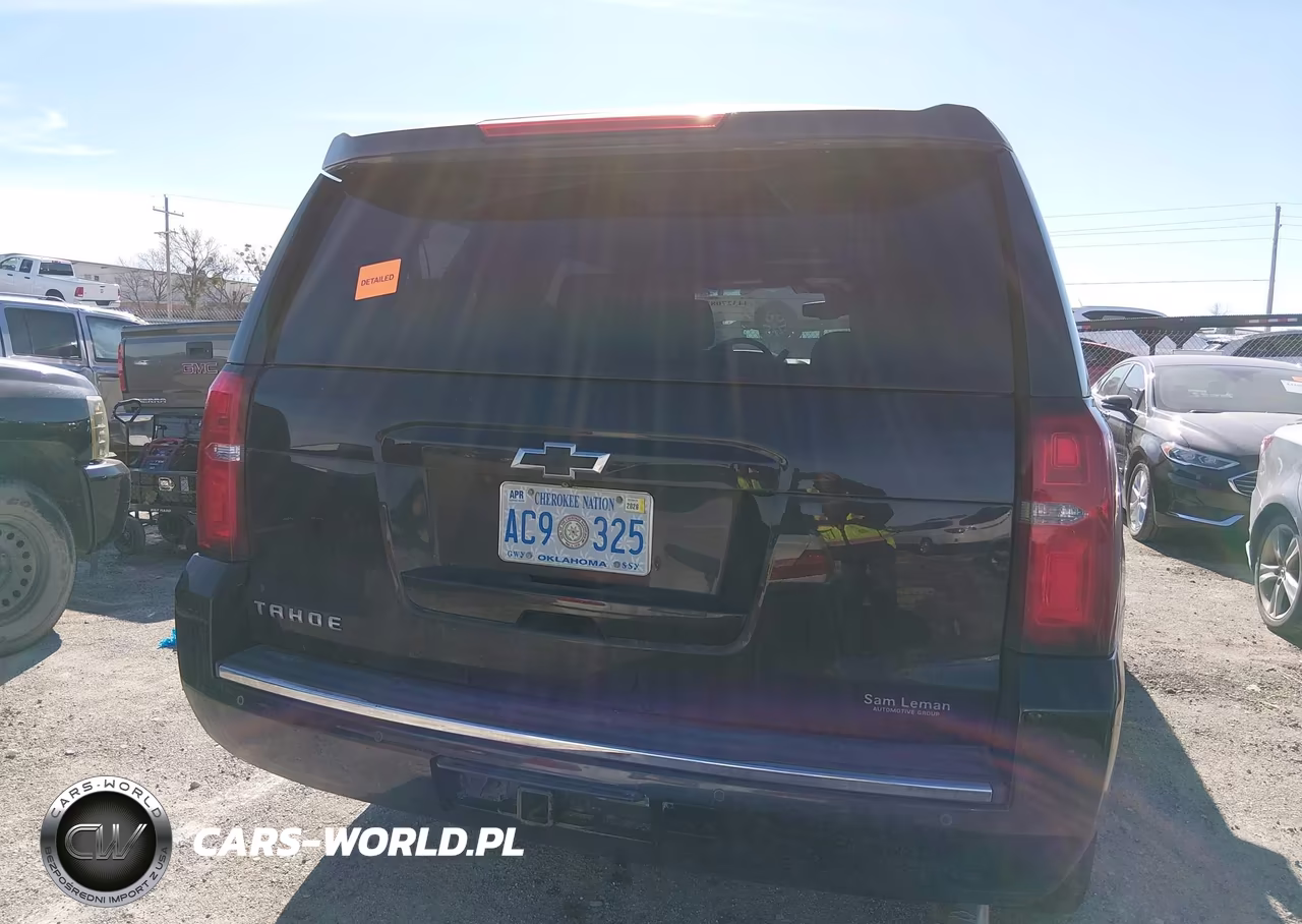 2015 Chevrolet Tahoe Ltz VIN:1GNSKCKC5FR591594 - 17