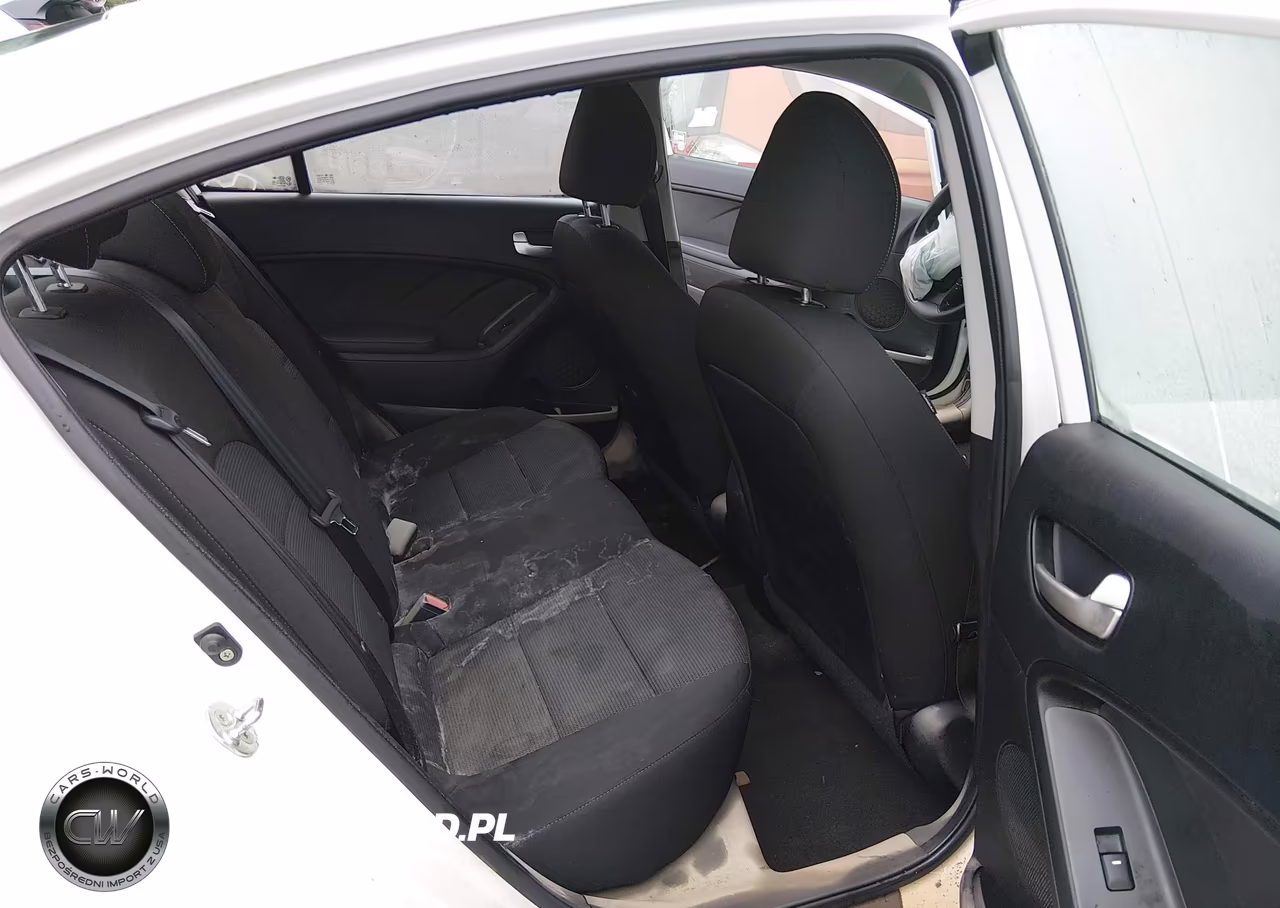 2018 Kia Forte Lx VIN:3KPFK4A72JE282397 - 8