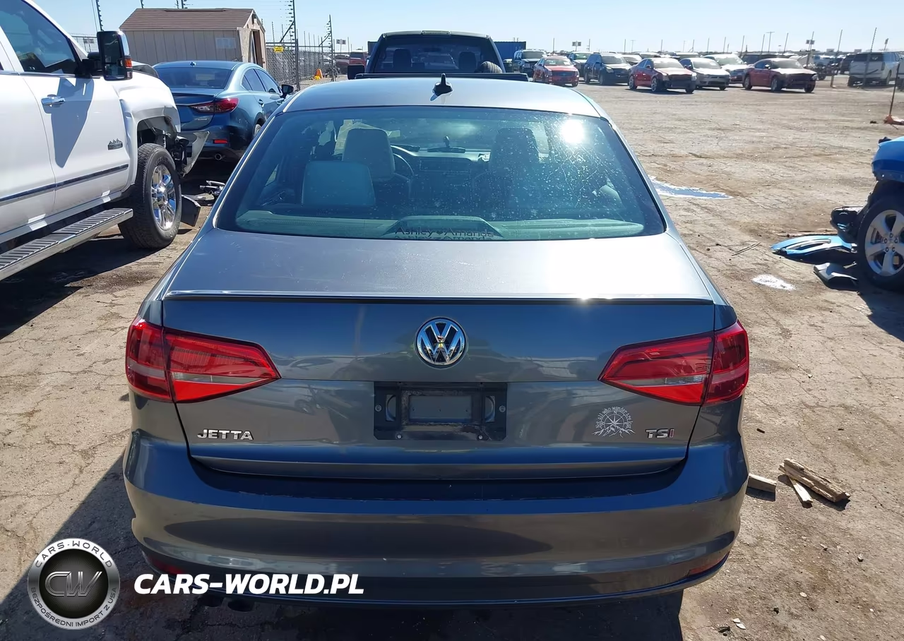 2015 Volkswagen Jetta 1.8T Sport VIN:3VWD17AJ8FM220889 - 16