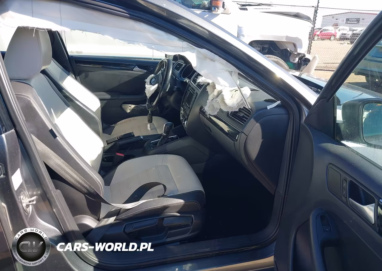 2015 Volkswagen Jetta 1.8T Sport VIN:3VWD17AJ8FM220889 - 5