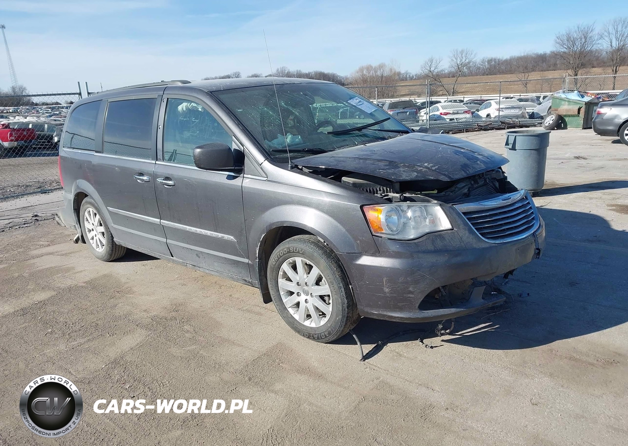 2016 Chrysler Town & Country Touring