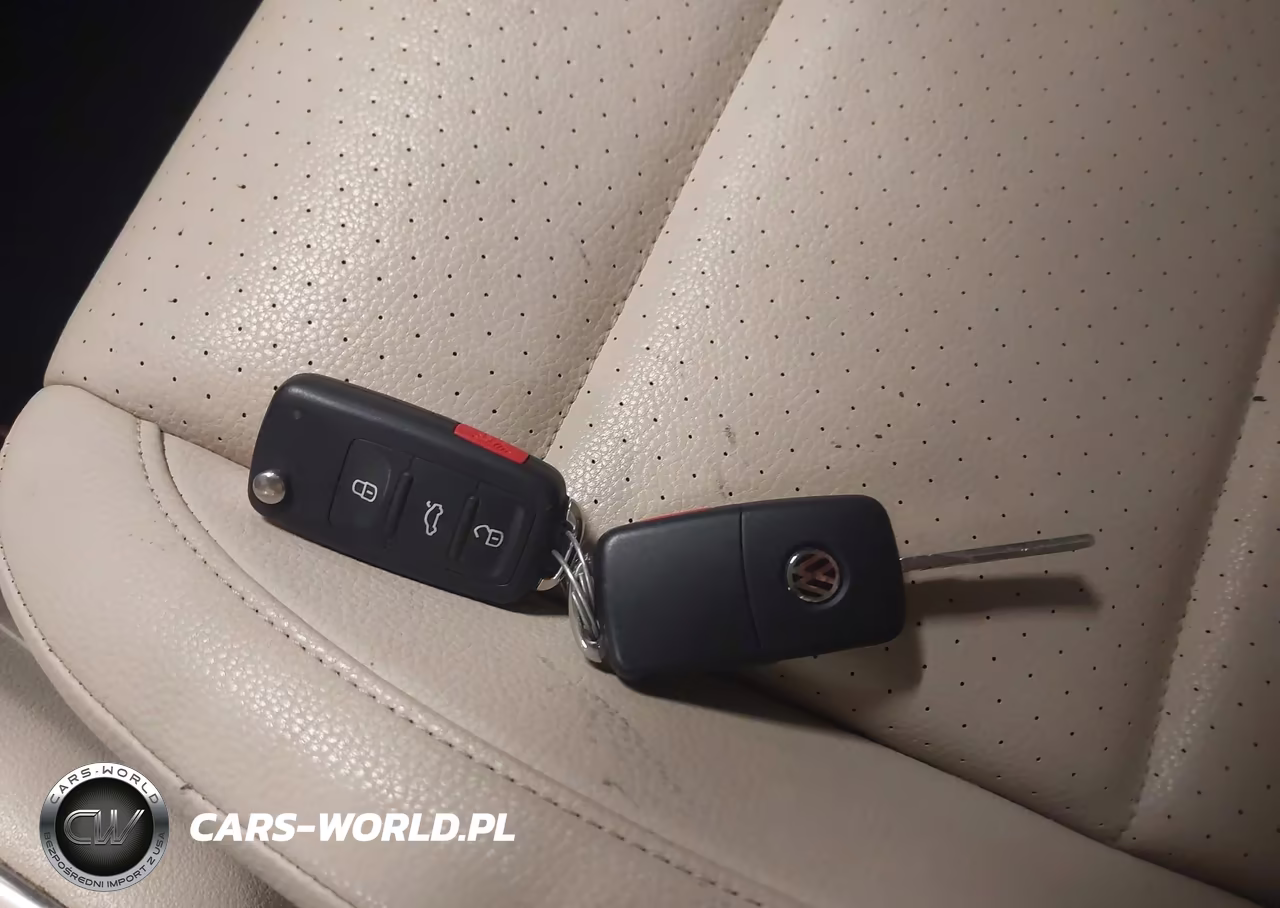 2017 Volkswagen Tiguan 2.0T Wolfsburg Edition VIN:WVGRV7AX9HK003259 - 11
