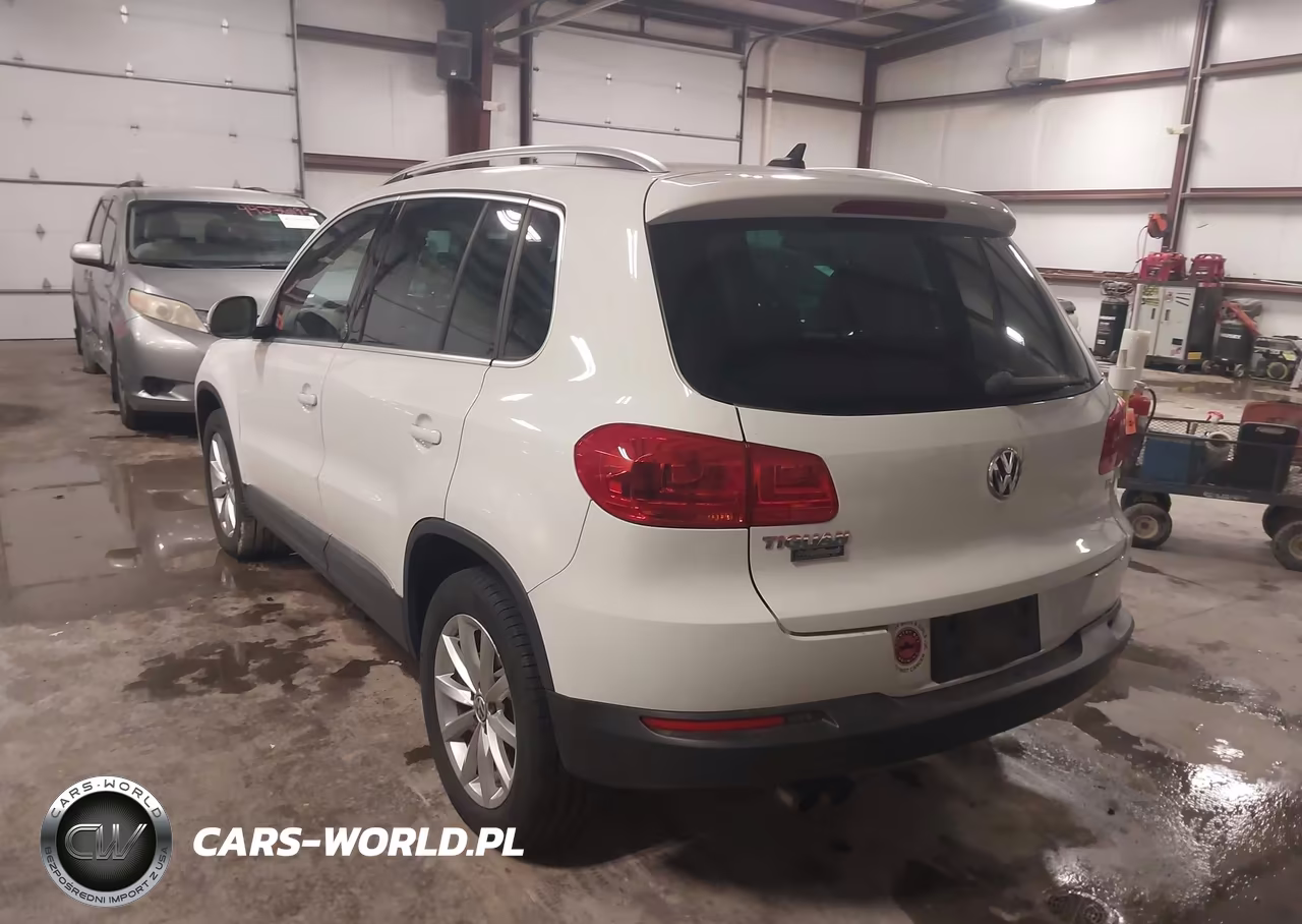 2017 Volkswagen Tiguan 2.0T Wolfsburg Edition VIN:WVGRV7AX9HK003259 - 3