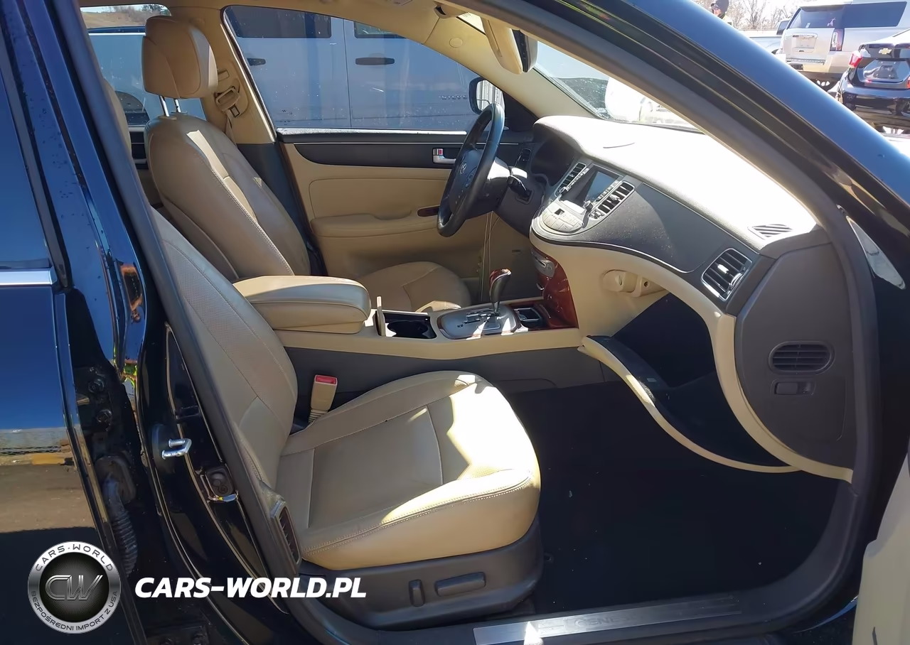 2013 Hyundai Genesis 3.8 VIN:KMHGC4DD5DU247700 - 5