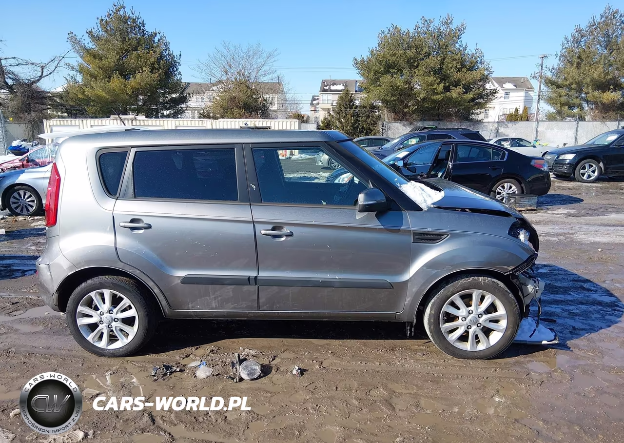 2013 Kia Soul + VIN:KNDJT2A63D7609655 - 14
