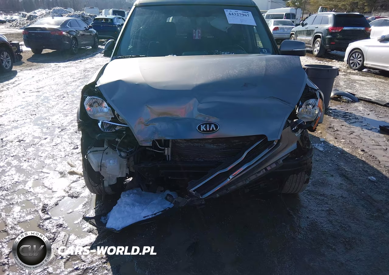 2013 Kia Soul + VIN:KNDJT2A63D7609655 - 6