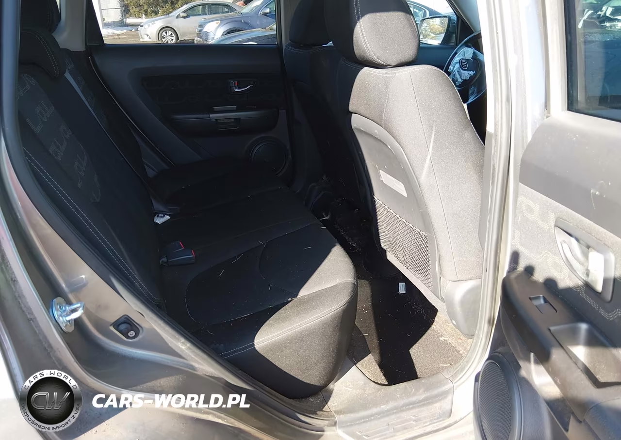 2013 Kia Soul + VIN:KNDJT2A63D7609655 - 8