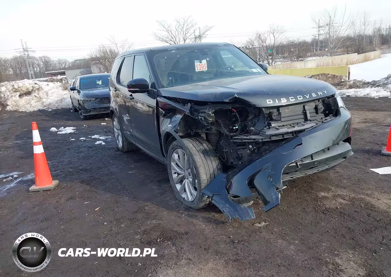 2023 Land Rover Discovery P300 S