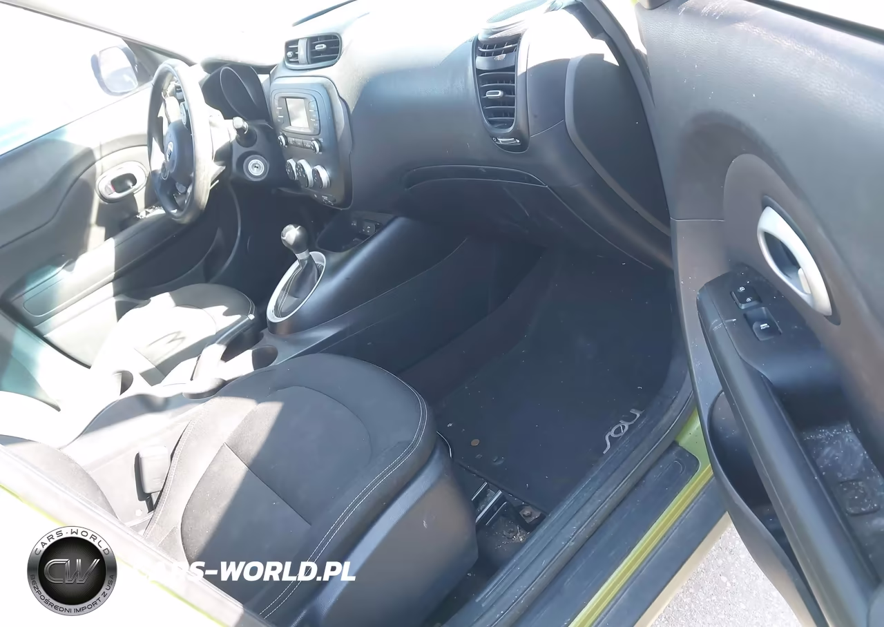 2016 Kia Soul + VIN:KNDJP3A53G7825740 - 5