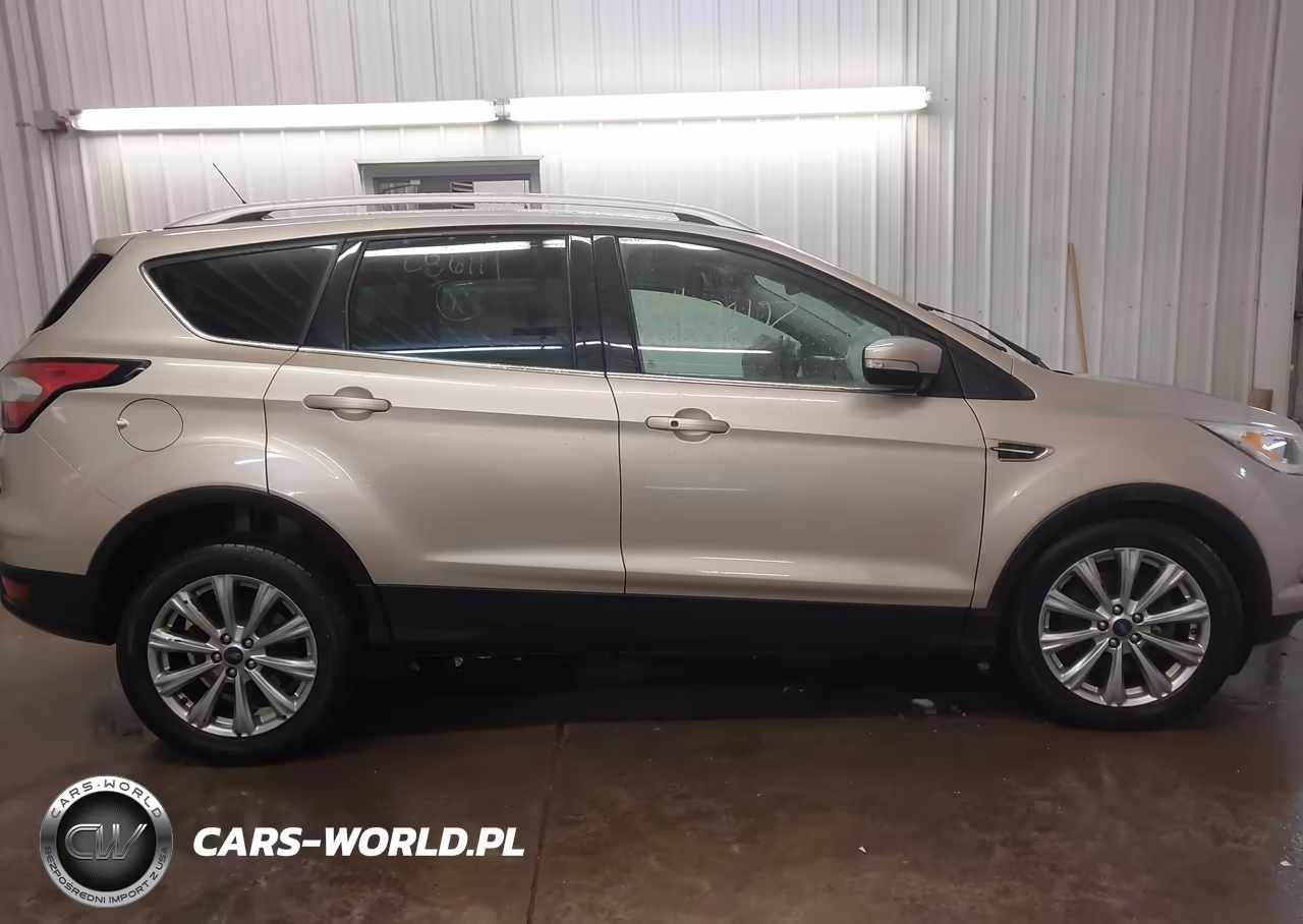 2018 Ford Escape Titanium VIN:1FMCU9J9XJUC86111 - 12