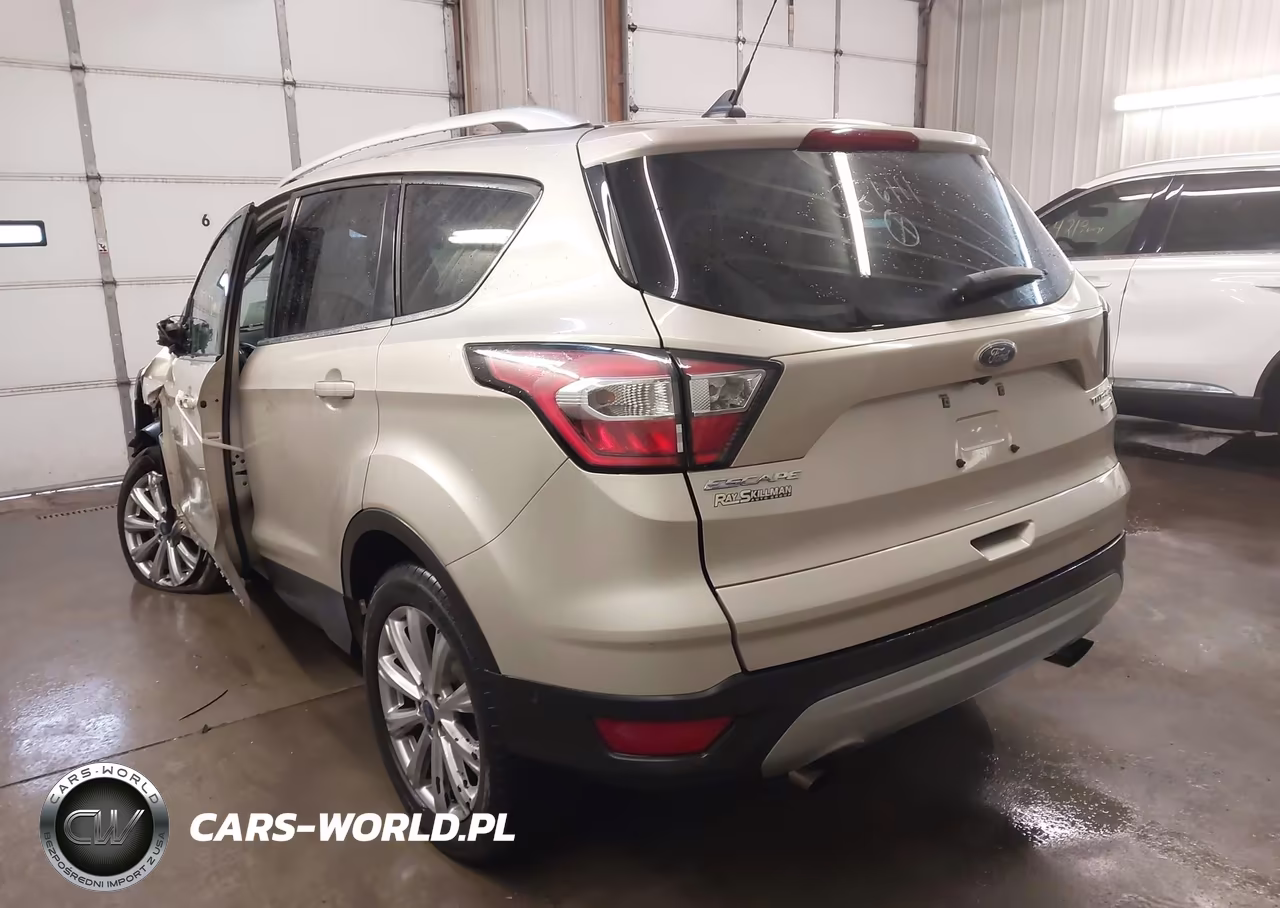 2018 Ford Escape Titanium VIN:1FMCU9J9XJUC86111 - 3