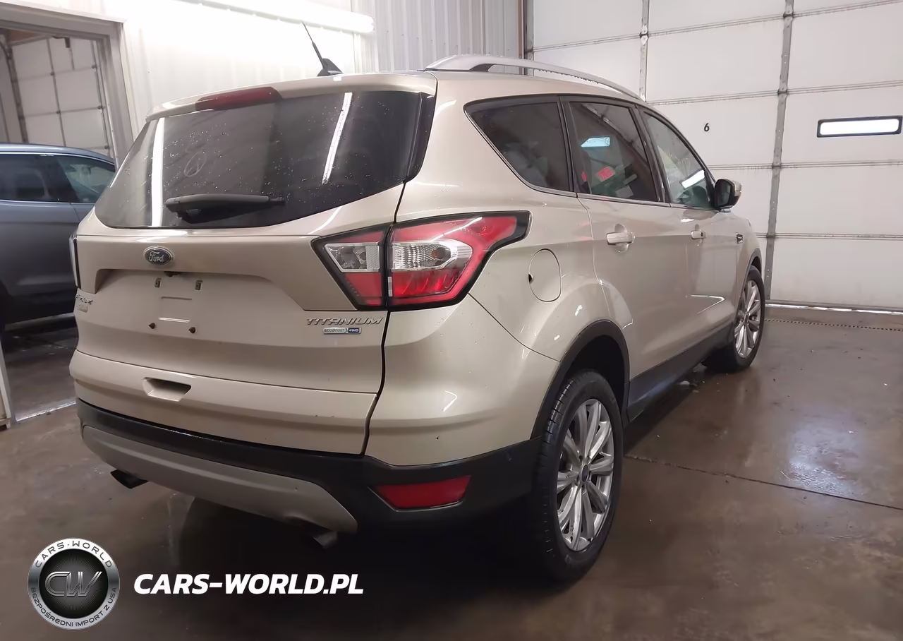 2018 Ford Escape Titanium VIN:1FMCU9J9XJUC86111 - 4